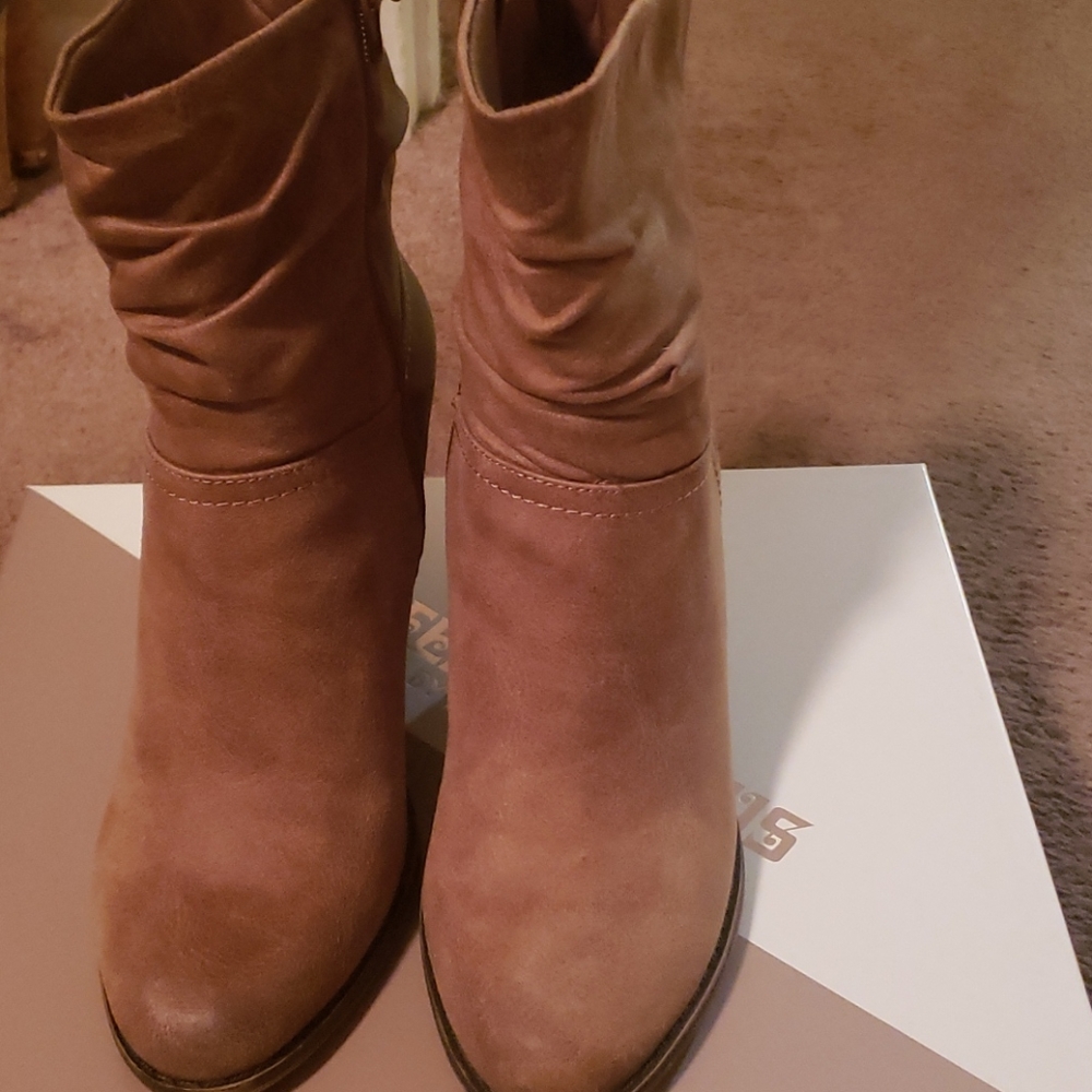 Ankle boots